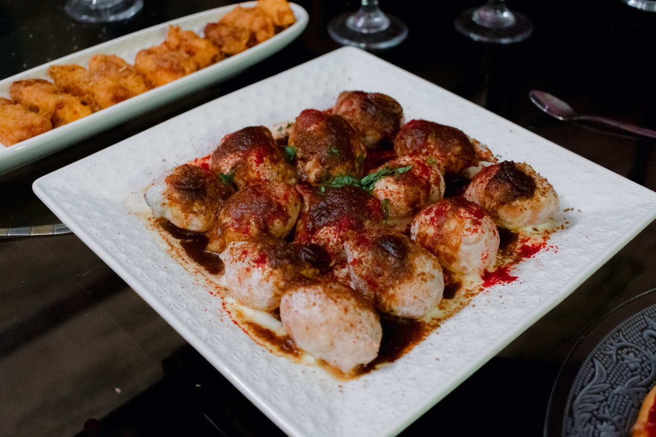 Aloo Tikki Ragda Chaat